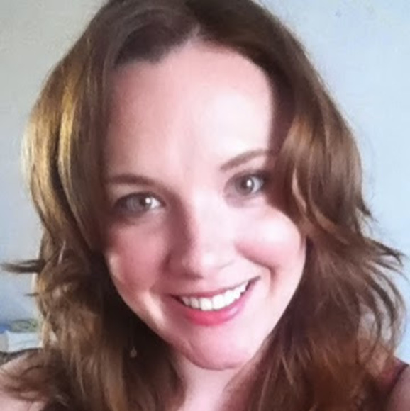 Meet your Posher, Nicole - Picture 1 of 1